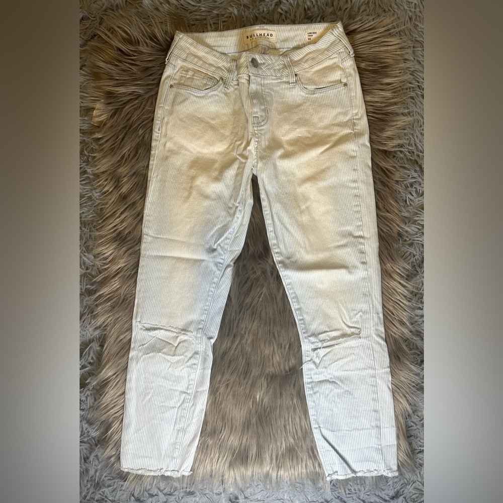 Bullhead Pinstriped Ankle Cropped Jeans with Distressed Design